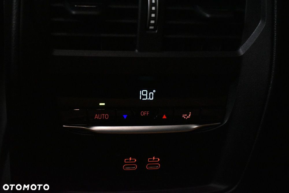 BMW Seria 3 - 25