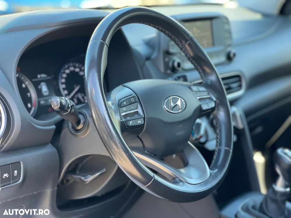 Hyundai KONA - 8