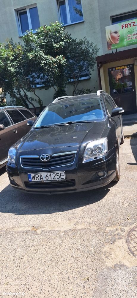 Toyota Avensis - 1