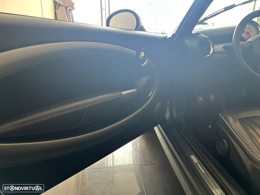 MINI Cabrio Cooper D Highgate - 20
