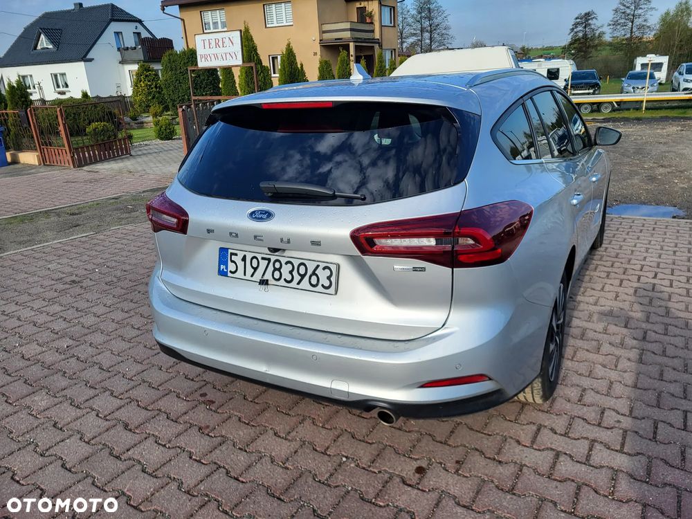 Ford Focus 1.0 EcoBoost Hybrid TITANIUM - 14