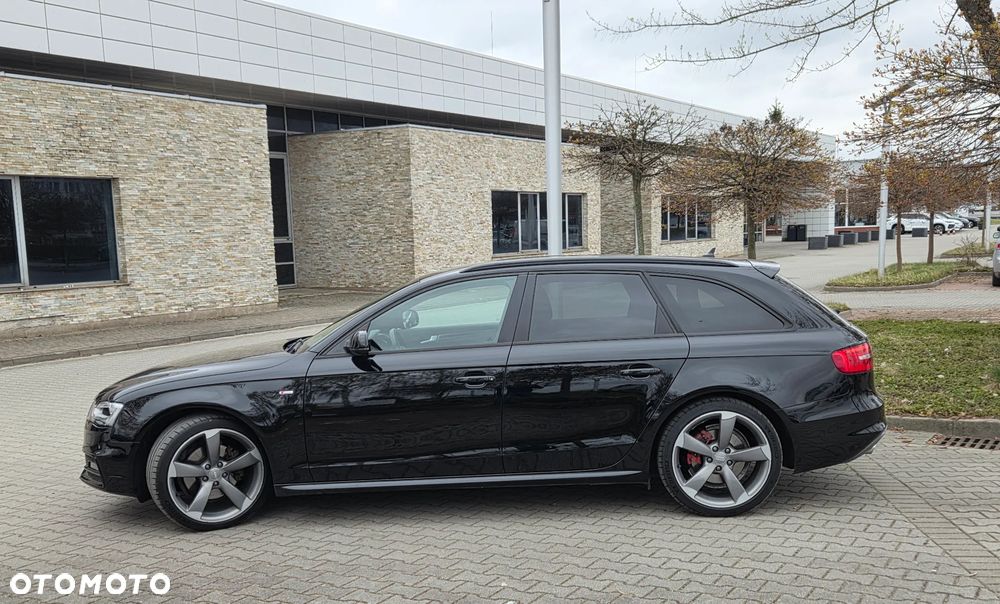 Audi A4 Avant 2.0 TDI DPF quattro S tronic S line Sportpaket - 32