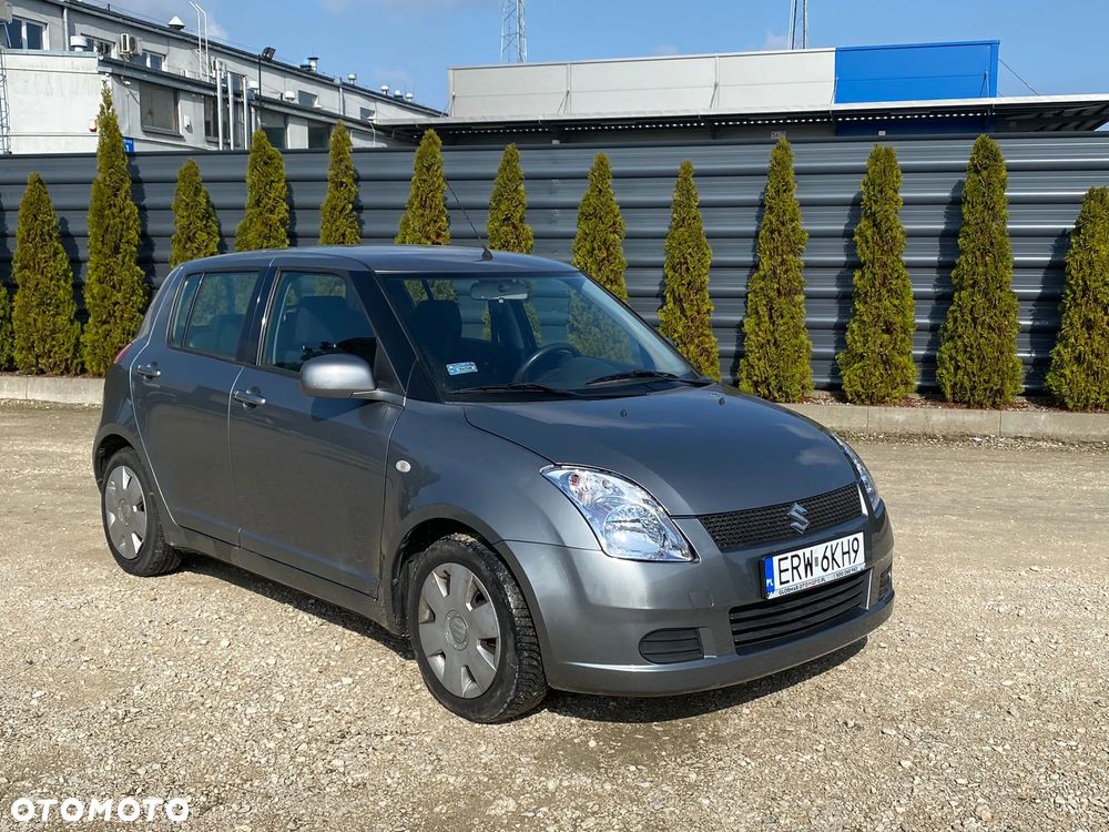 Suzuki Swift - 2