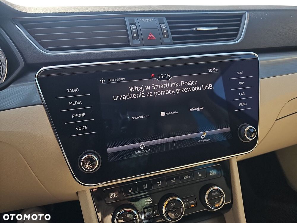 Skoda Superb 2.0 TDI Style DSG - 32