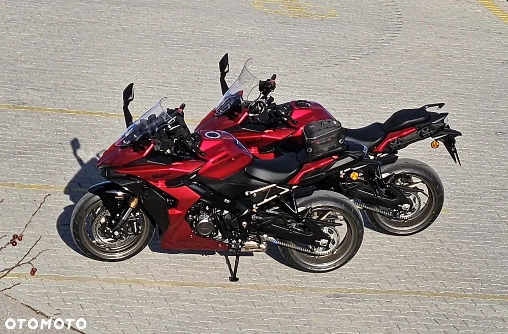 Suzuki GSX 1000 - 12