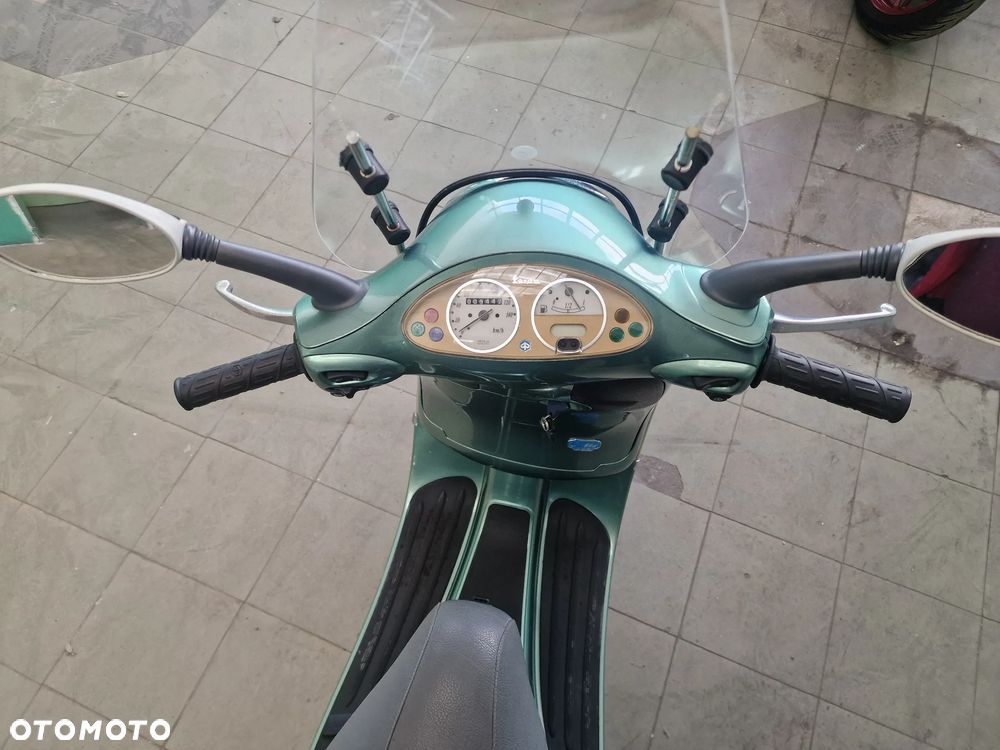 Vespa V - 7