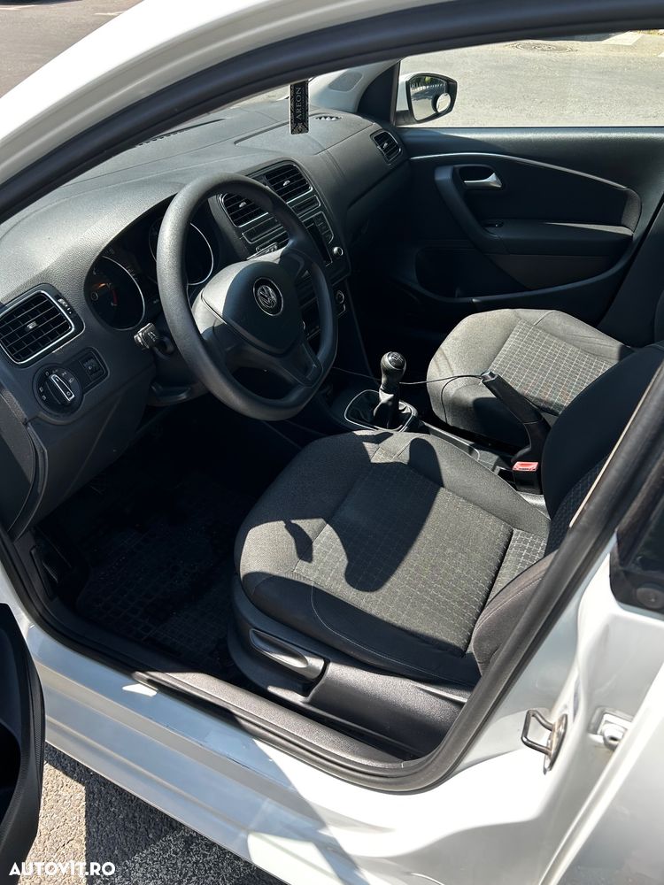 Volkswagen Polo 1.4 TDI CR BMT Comfortline - 13
