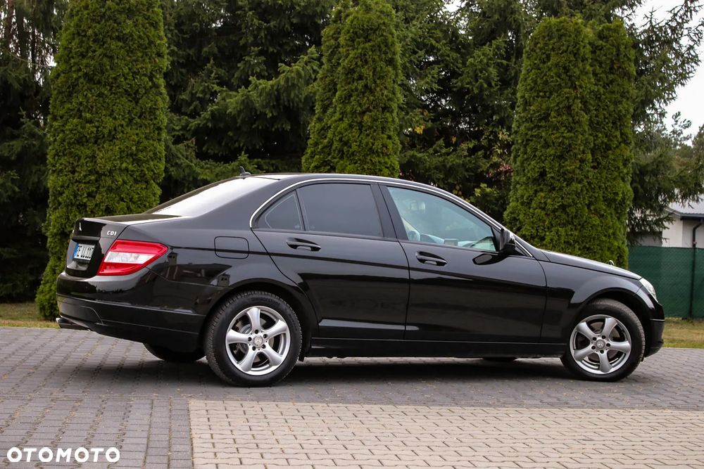 Mercedes-Benz Klasa C 220 CDI Elegance - 16