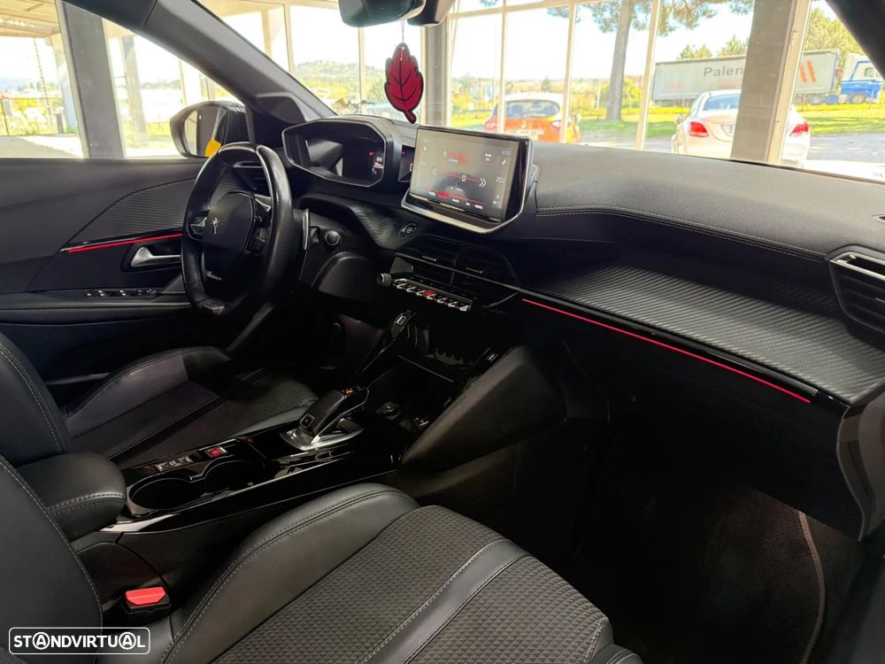 Peugeot 208 1.2 PureTech GT Line EAT8 - 9