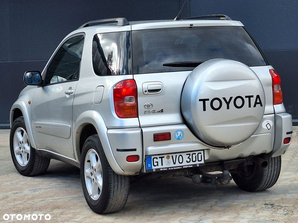 Toyota RAV4 - 4