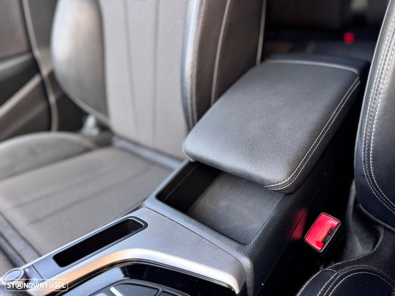 Audi A4 35 TDI S line S tronic - 42