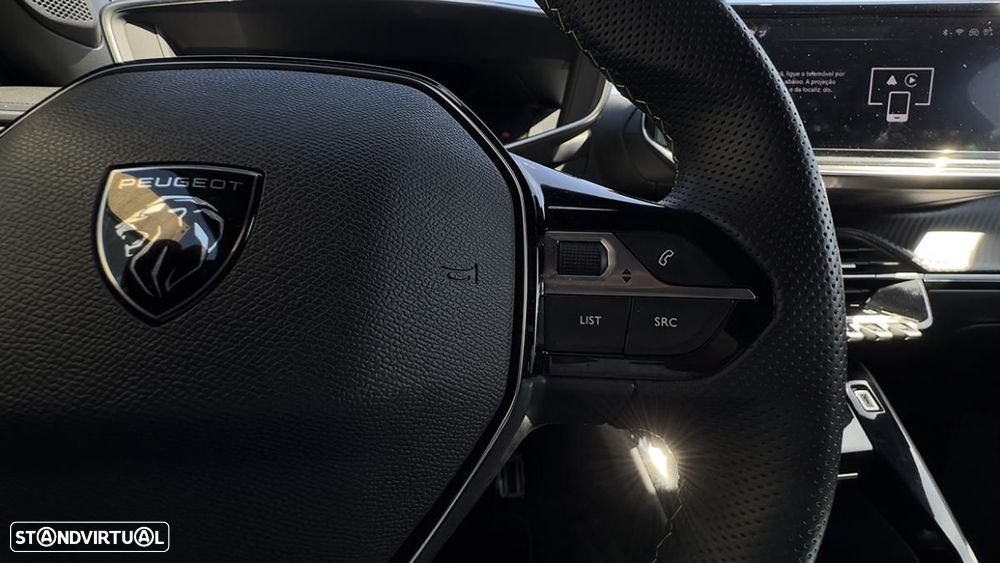 Peugeot e-2008 50 kWh GT - 26