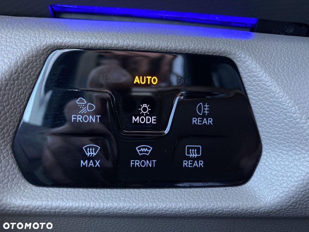 Volkswagen Multivan 2.0 TSI L2 Style DSG - 14