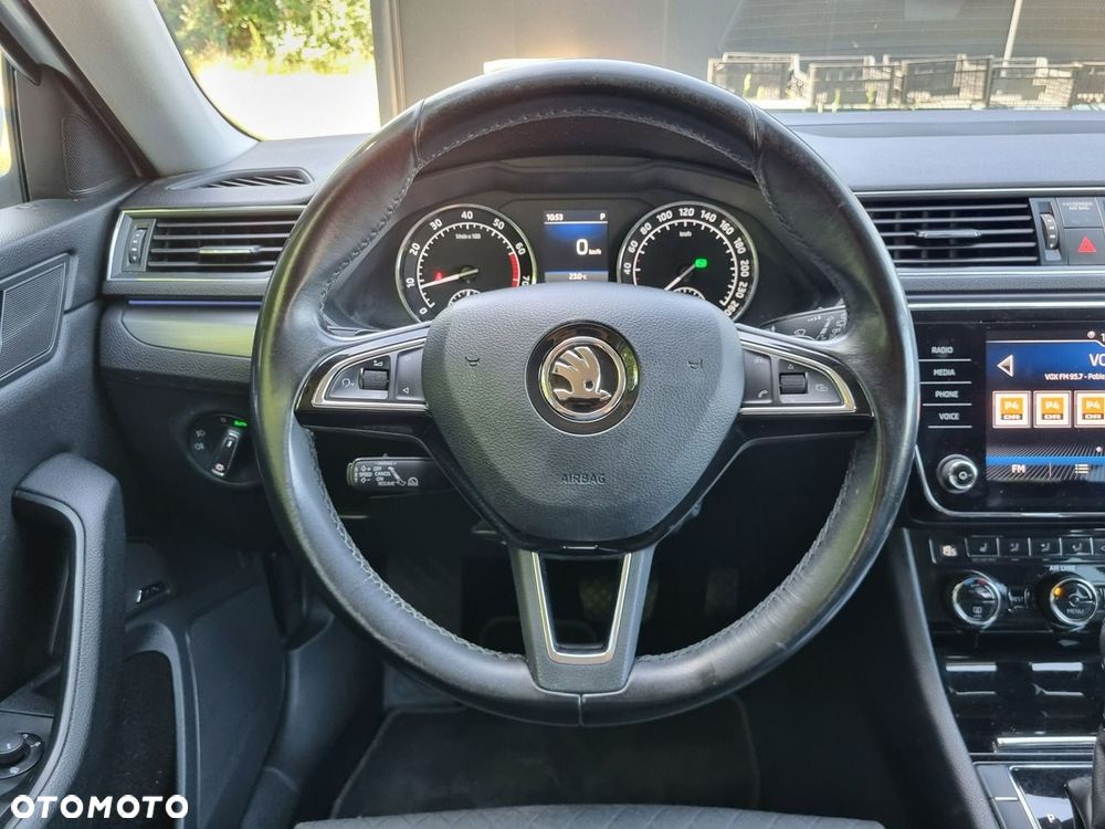 Skoda Superb 1.8 TSI Ambition DSG - 17