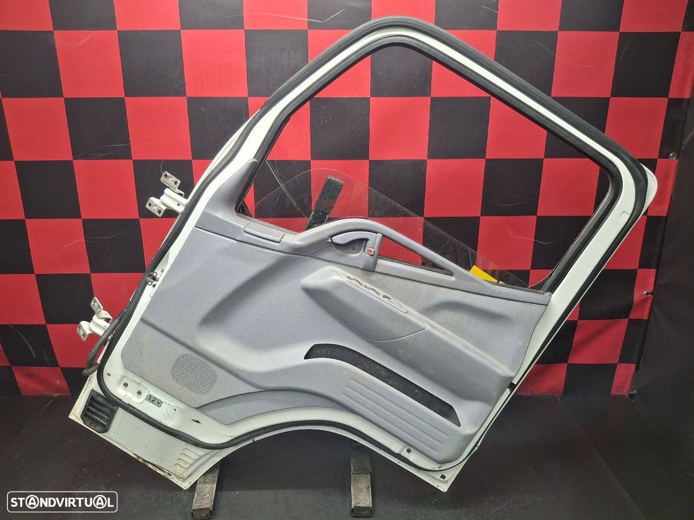 Porta Frente Direita Mitsubishi Fuso - 6