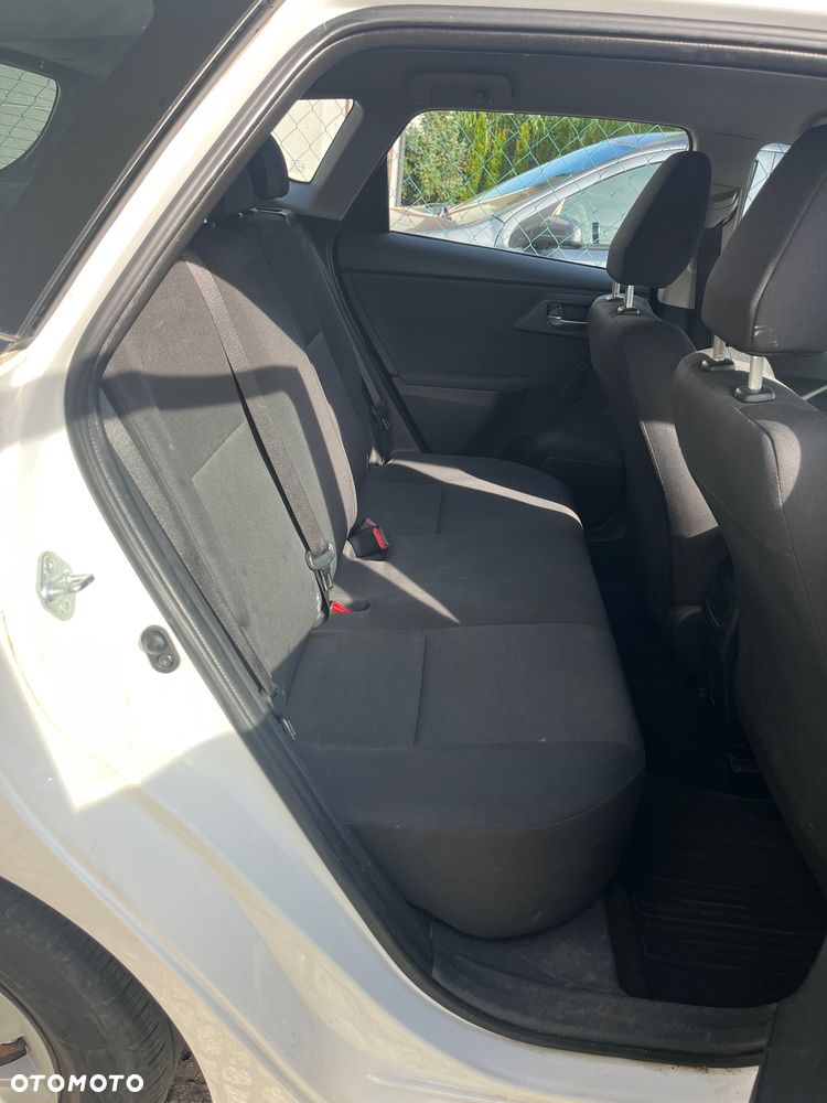 Toyota Auris - 11