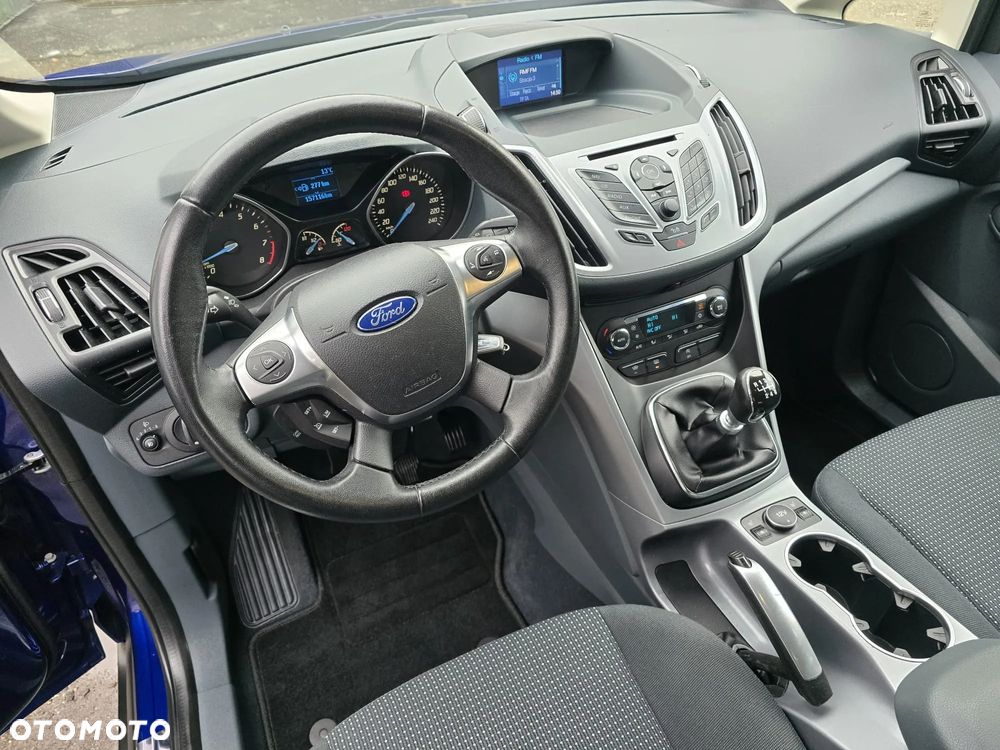 Ford Grand C-MAX - 29