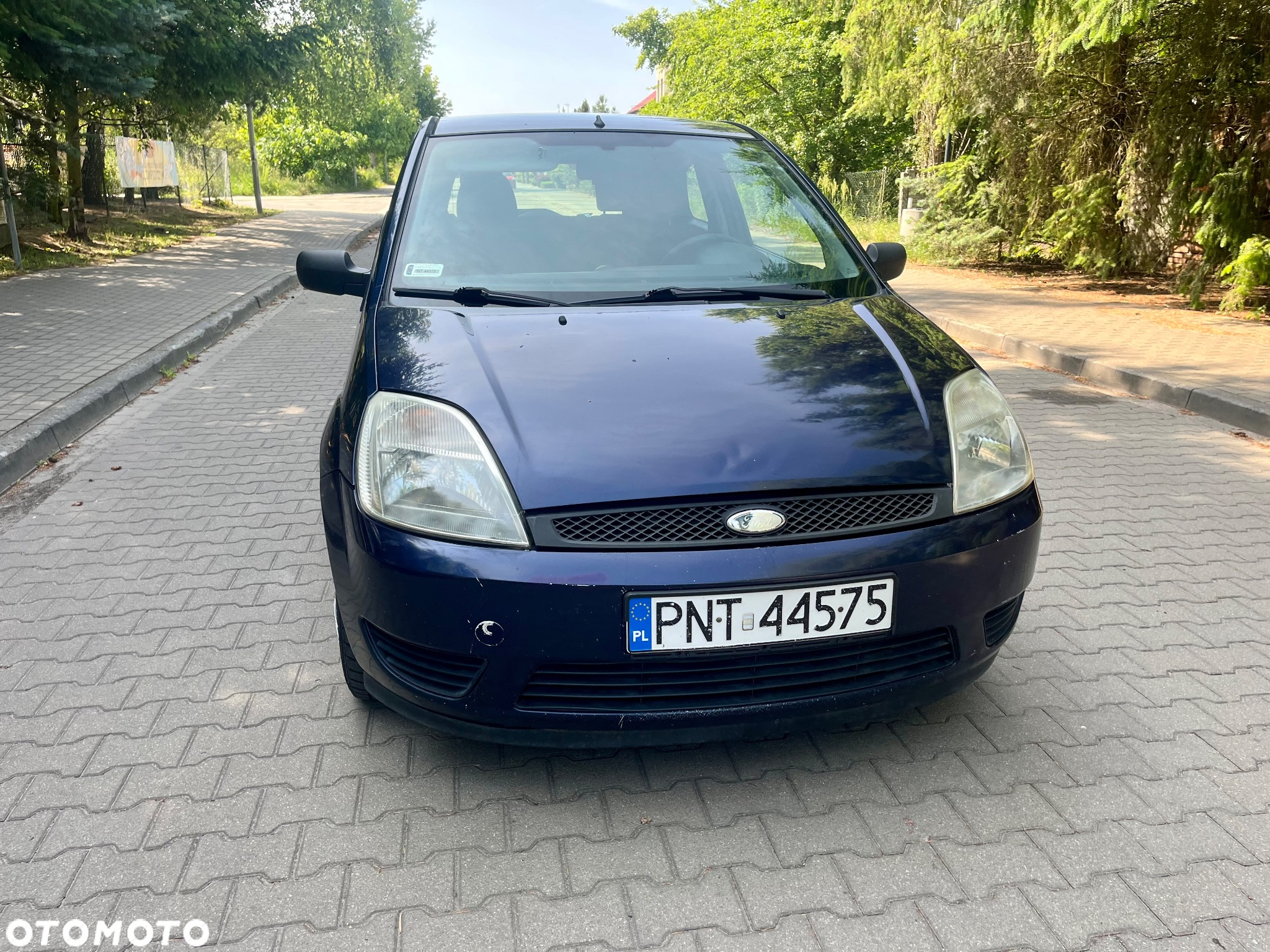 Ford Fiesta 1.3 Ambiente - 2