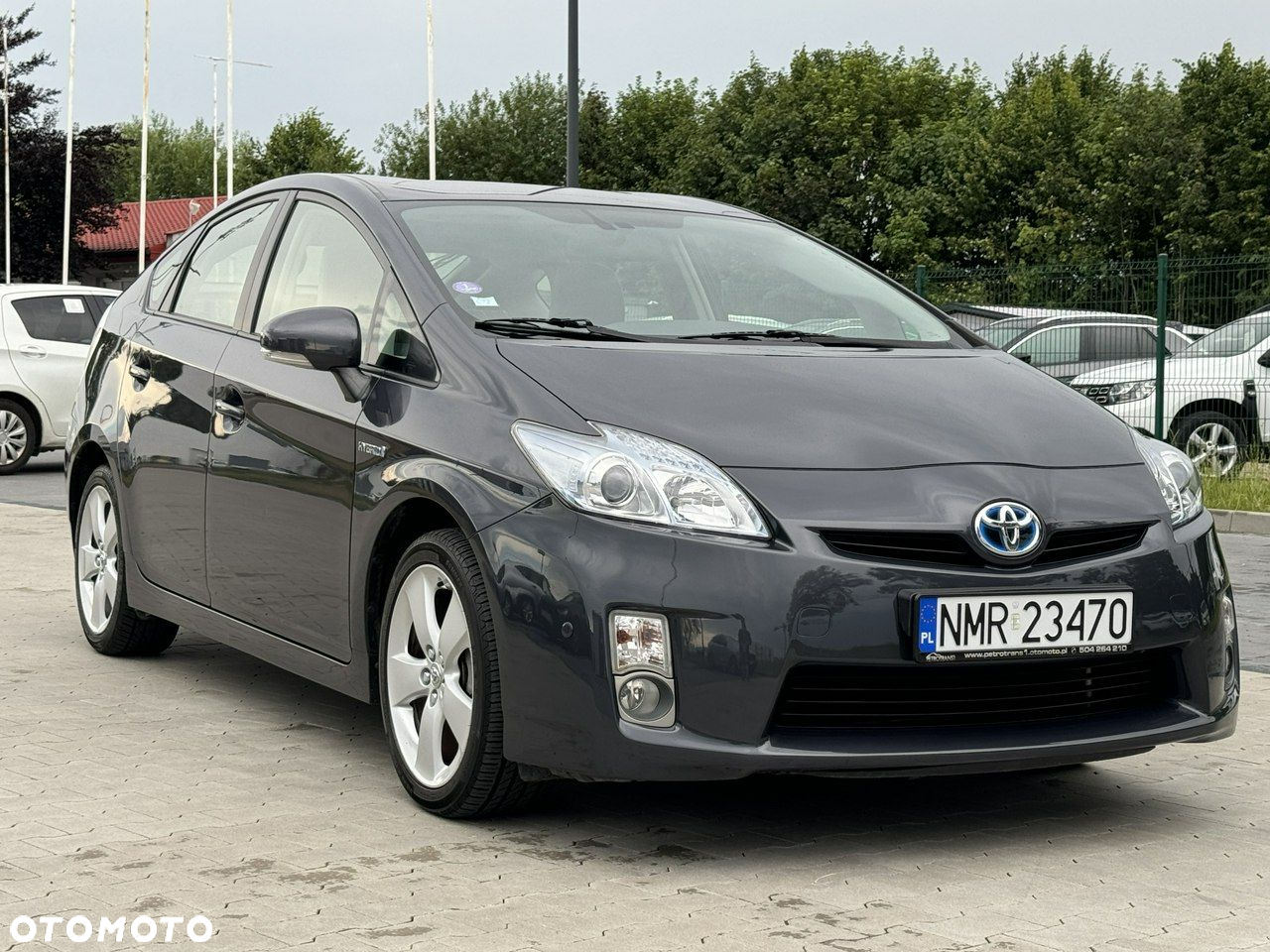 Toyota Prius 1.8 HSD Premium - 13