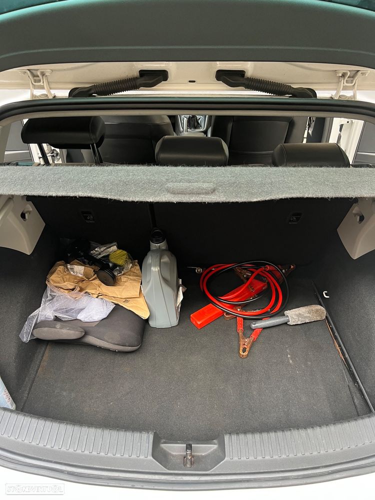 SEAT Leon 1.6 TDI DPF Ecomotive Style - 37