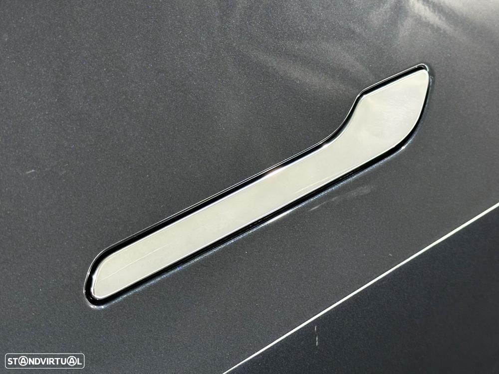 Tesla Model 3 Long-Range Dual Motor AWD - 18