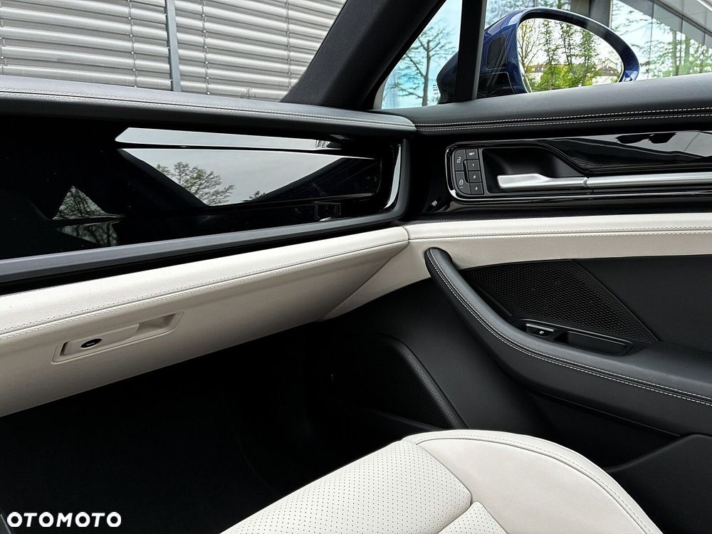Porsche Panamera - 39