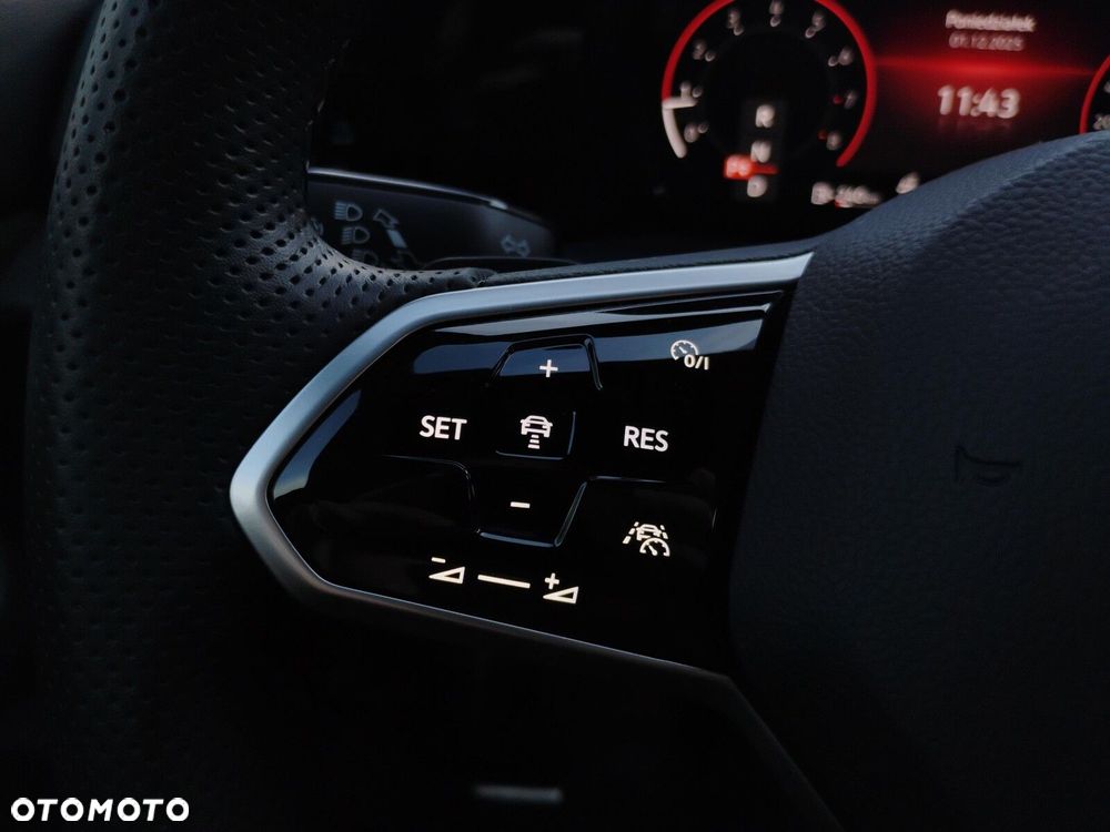 Volkswagen Golf - 19