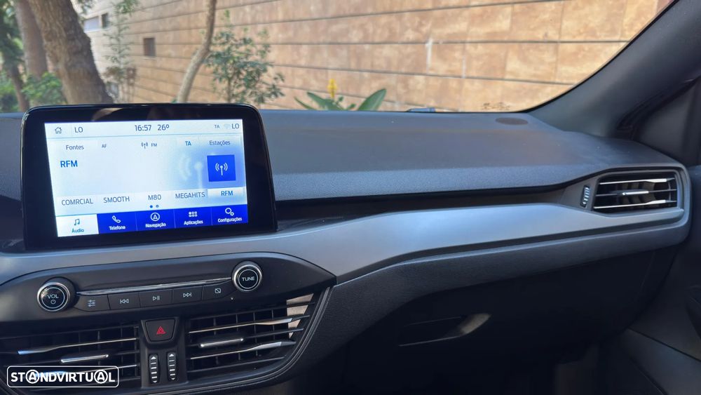 Ford Focus 1.0 EcoBoost MHEV ST-Line - 17