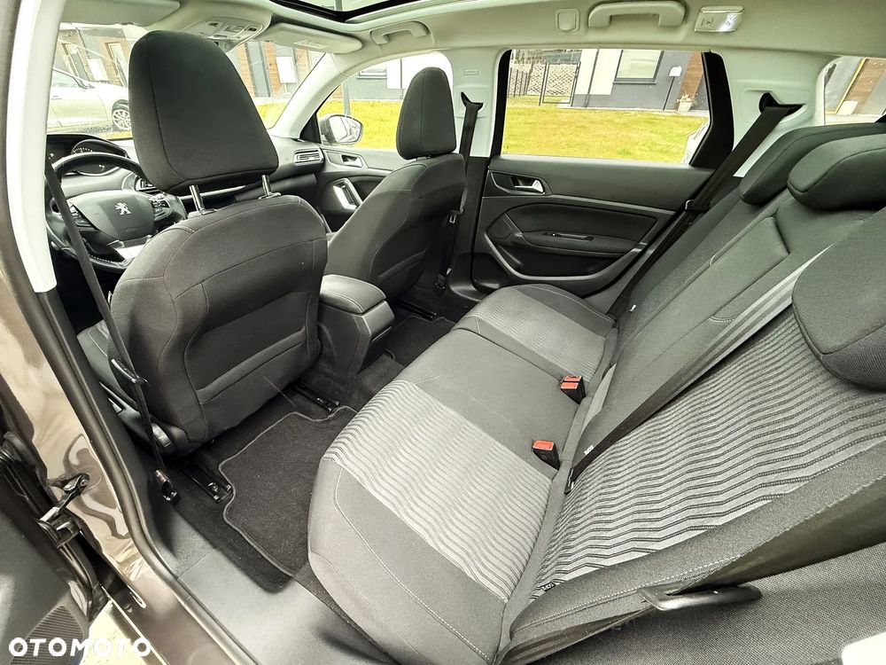 Peugeot 308 SW BlueHDi 150 EAT6 Stop & Start Allure - 8