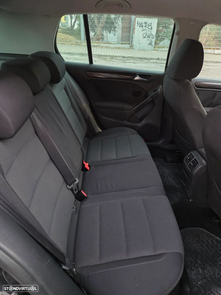 VW Golf 2.0 TDi Confortline - 7