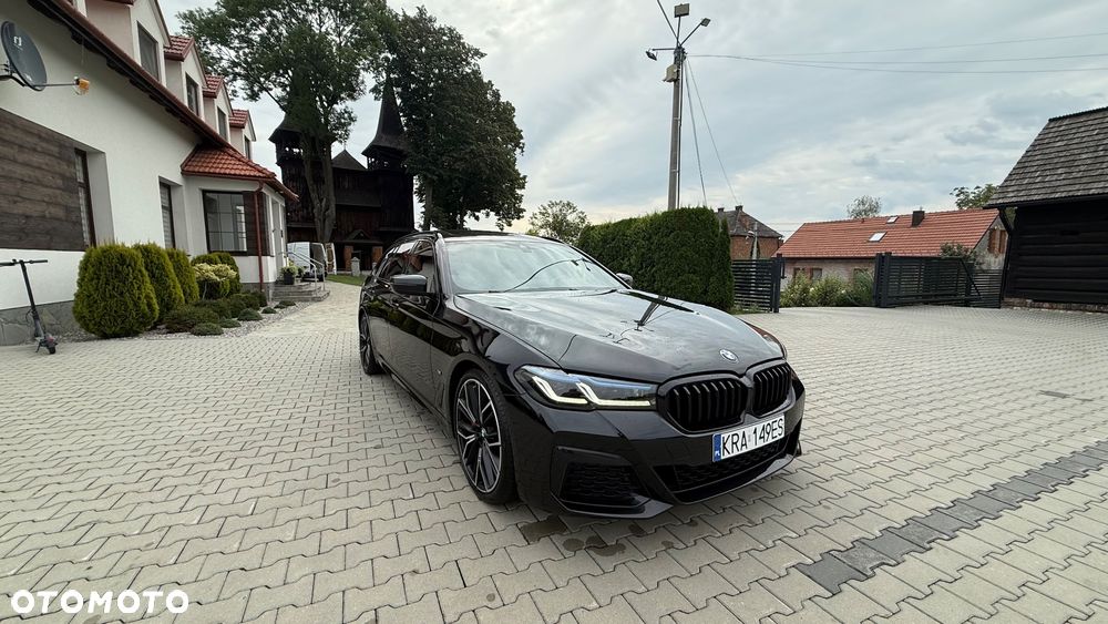 BMW Seria 5 530d Touring M Sport Edition - 12