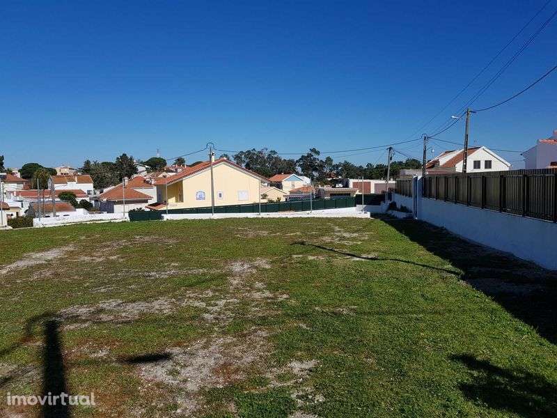 Vendo/Permuto Terreno 1.190 m² c/benfeitorias Charneca de Caparica - Grande imagem: 3/12