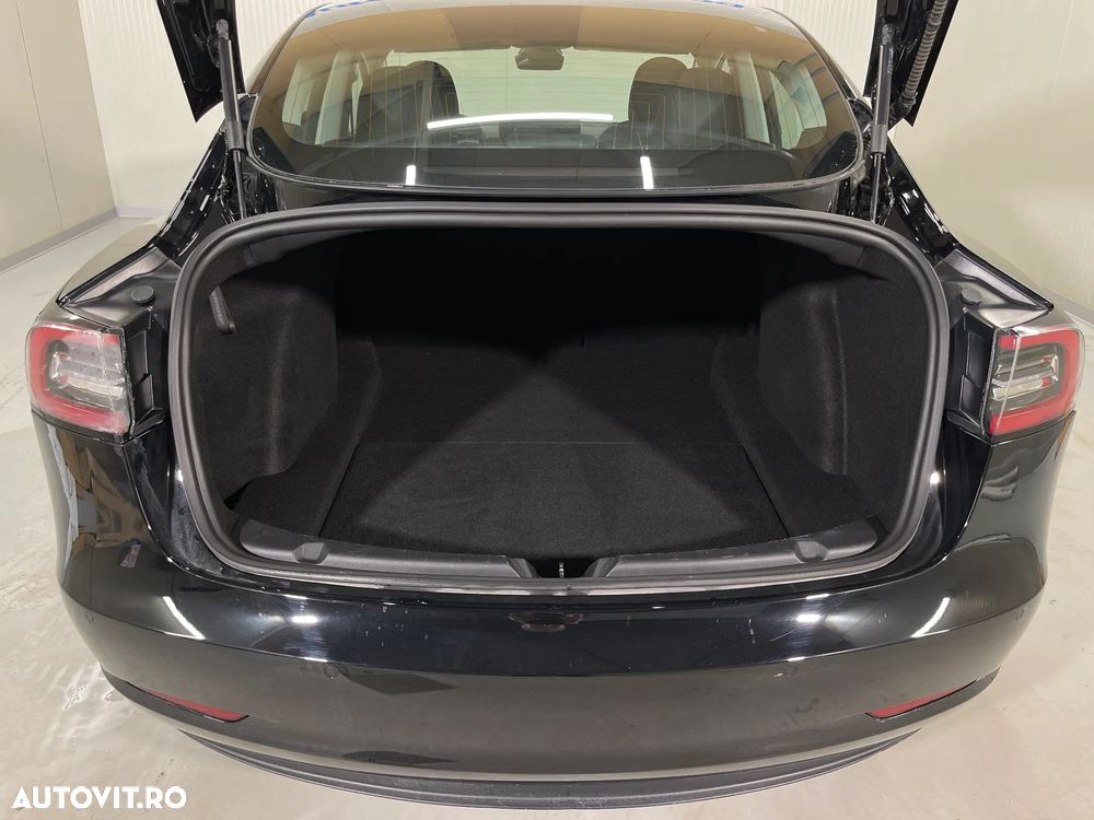 Tesla Model 3 Standard Reichweite Plus Hinterradantrieb - 14