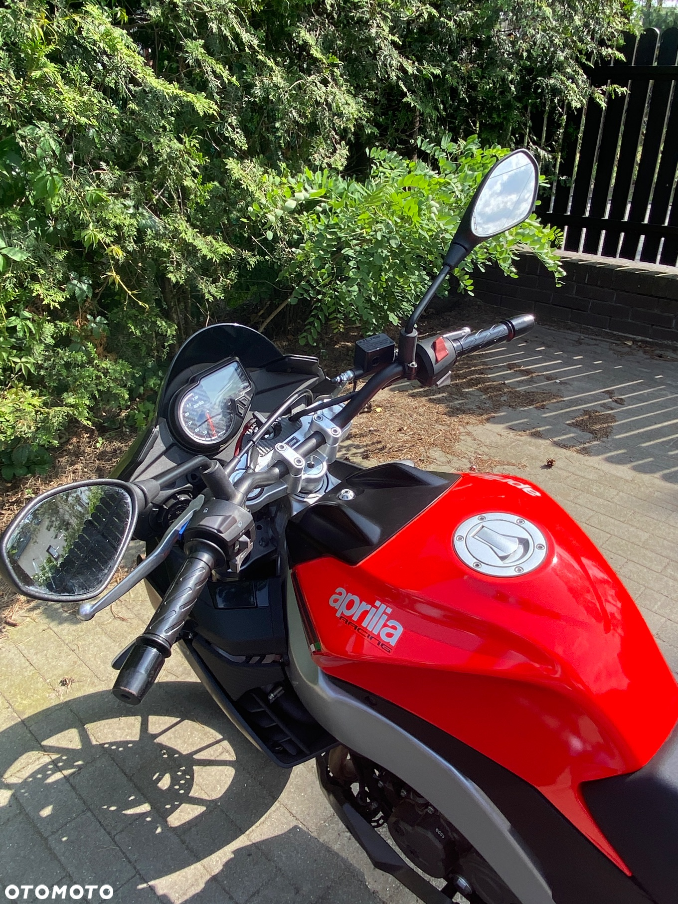 Aprilia Tuono - 4