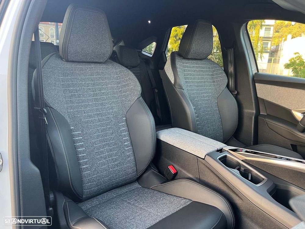 Peugeot 3008 Hybrid 145 e-DSC6 Allure - 45
