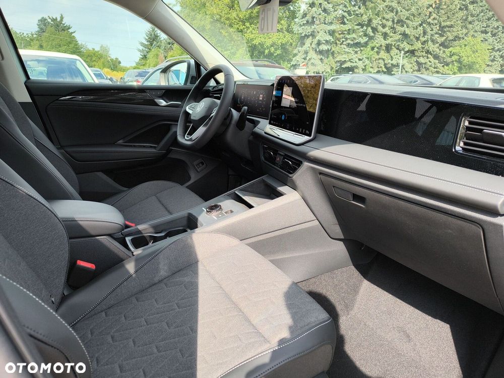 Volkswagen Tiguan - 10