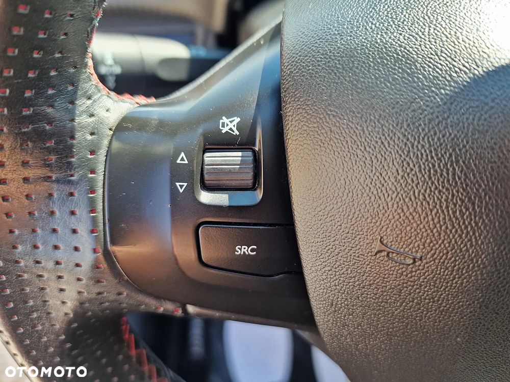 Peugeot 2008 PureTech 110 Stop&Start GT-Line Edition - 15