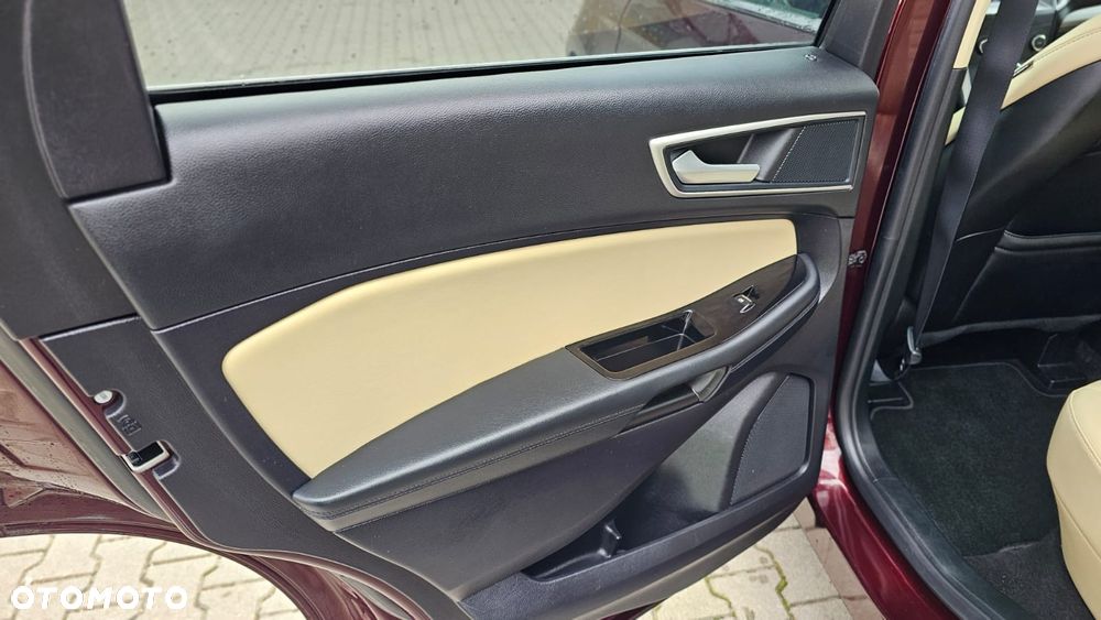 Ford Edge - 15
