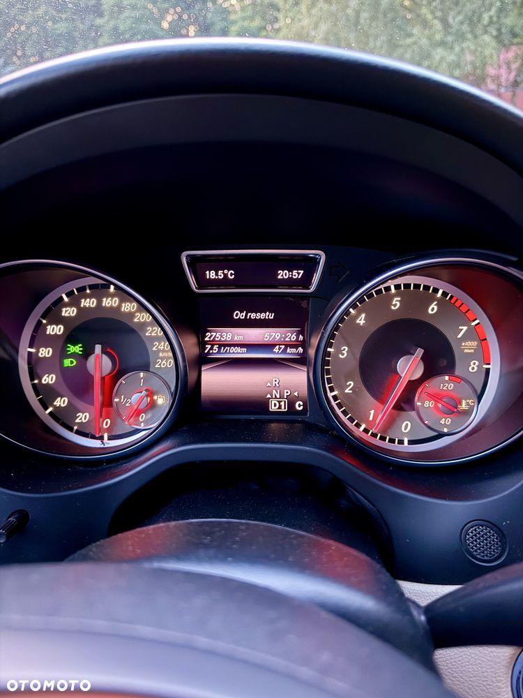 Mercedes-Benz CLA 250 7G-DCT Urban - 26