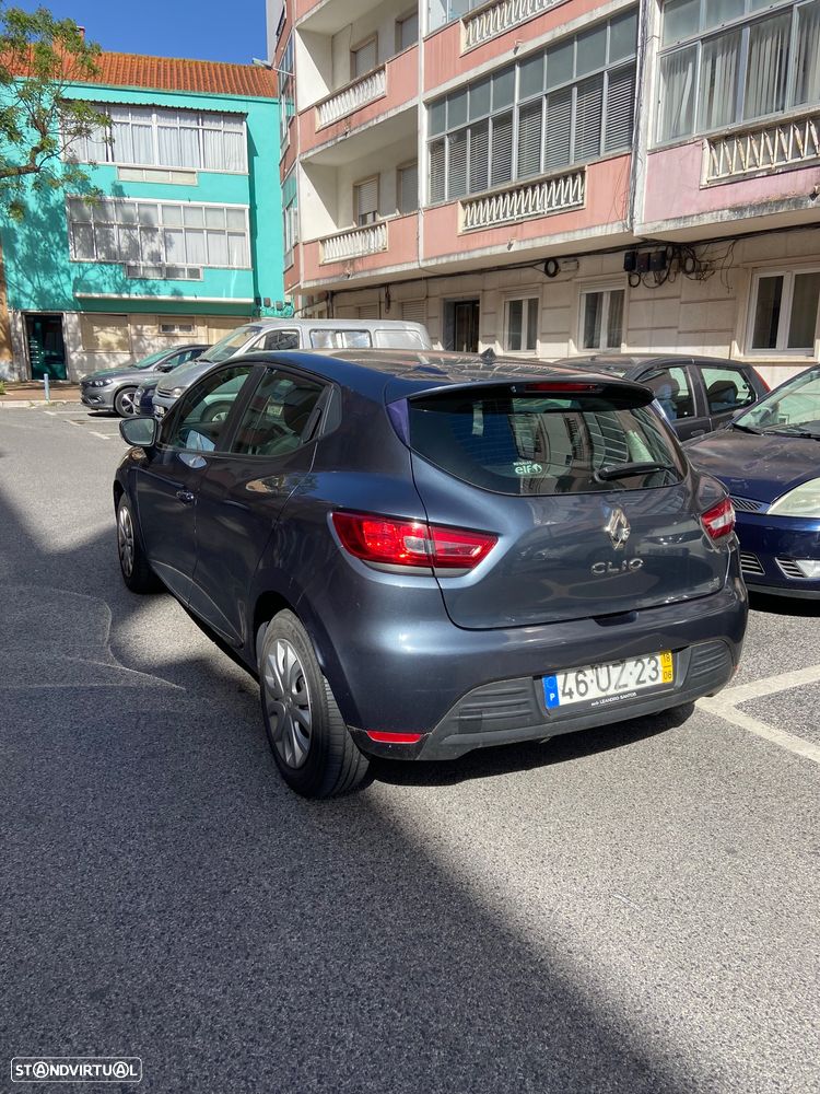 Renault Clio 1.2 Zen - 12