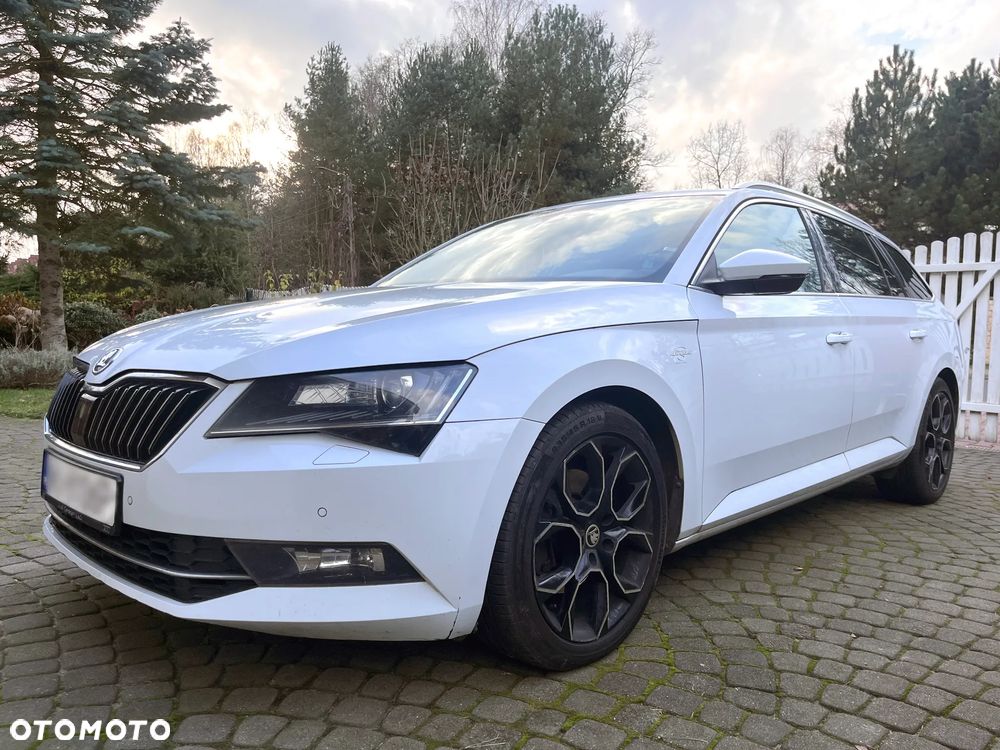 Skoda Superb 2.0 TDI 4x4 L&K DSG - 17