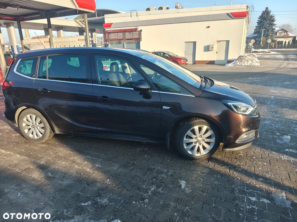 Opel Zafira 2.0 CDTI Cosmo - 4