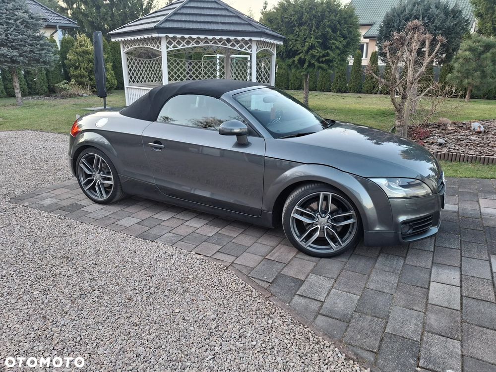 Audi TT Roadster - 3