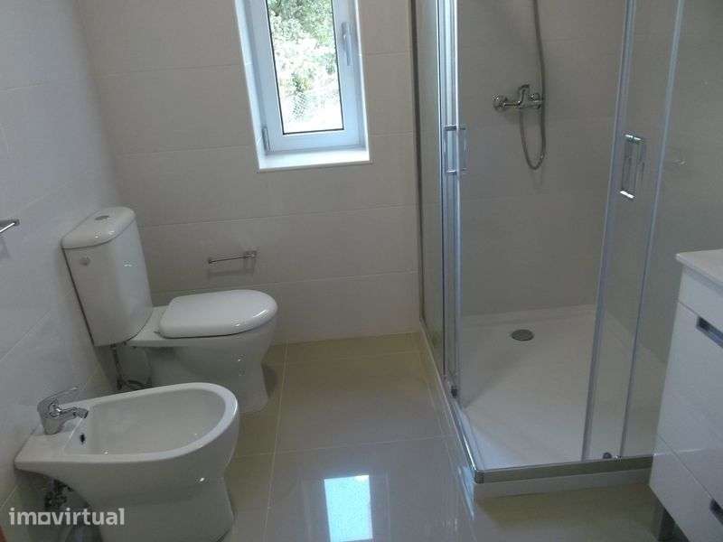 Arrenda-se  T3 com Garagem - Grande imagem: 5/12