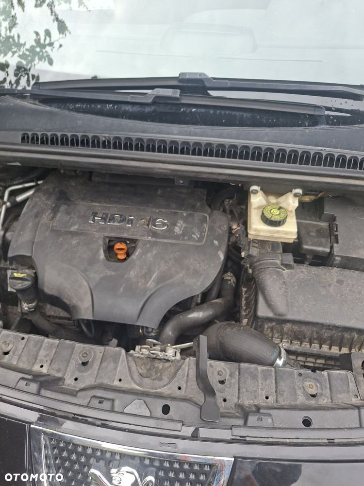 Peugeot 3008 2.0 HDi Active - 3