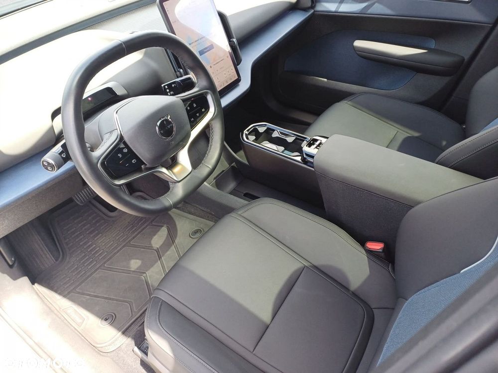 Volvo EX30 - 10