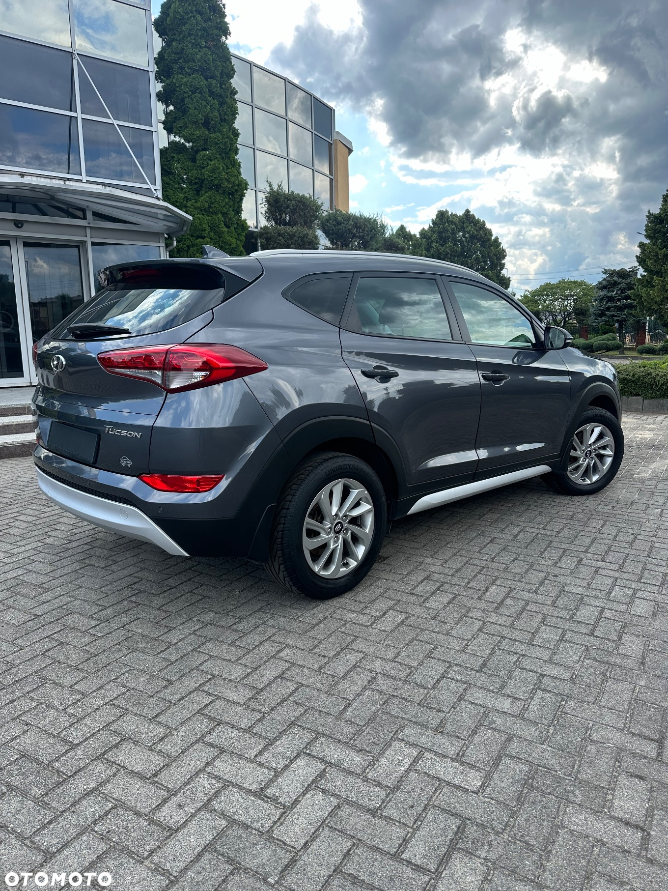 Hyundai Tucson 1.7 CRDI BlueDrive GO 2WD - 6