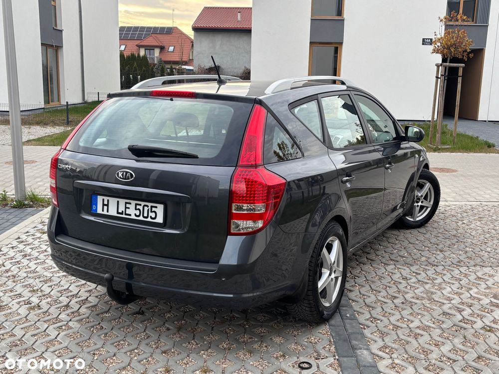 Kia Ceed 1.4 CVVT Spirit - 10