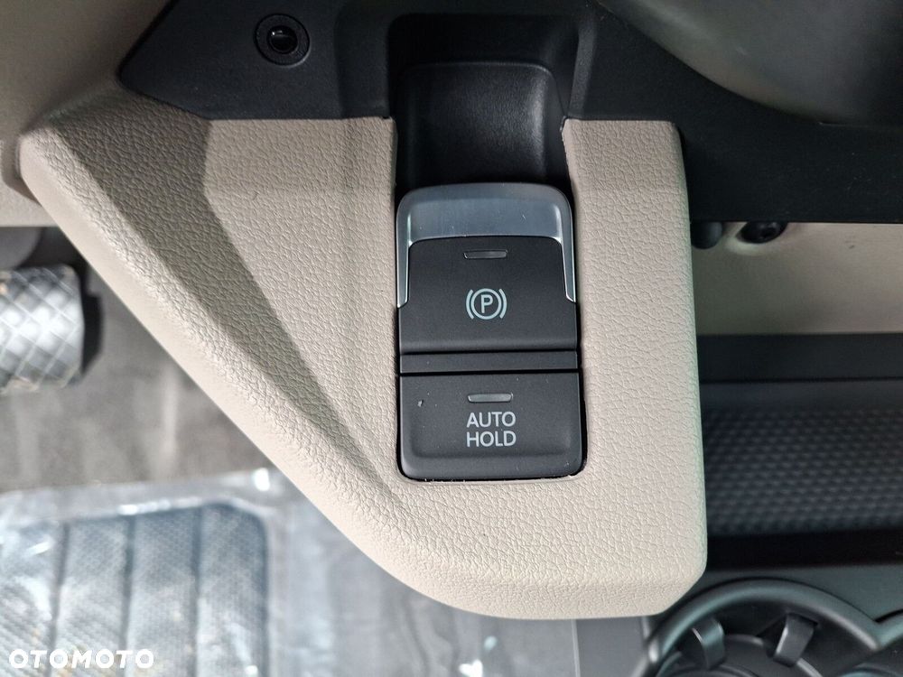 Volkswagen Multivan - 36