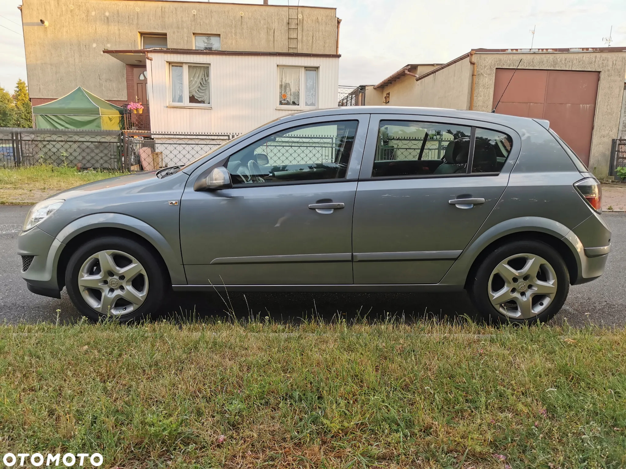 Opel Astra III 1.6 Essentia - 24